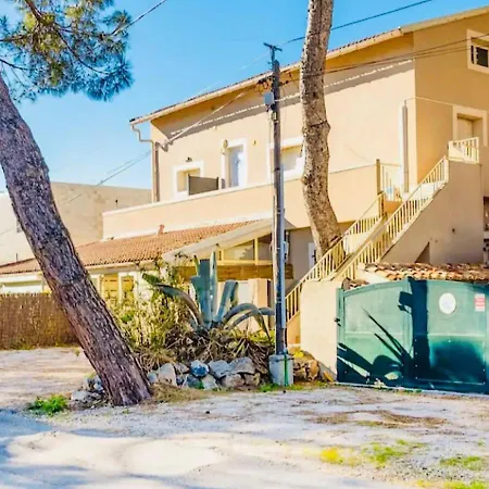 Les Flamants Roses La Capte Clim 4Pers 100M Plage Hyeres Exterior photo